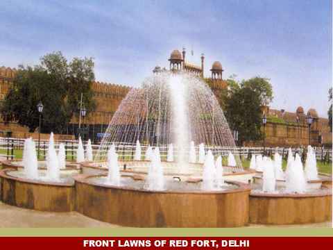 लाल किले के सामने फव्वारा